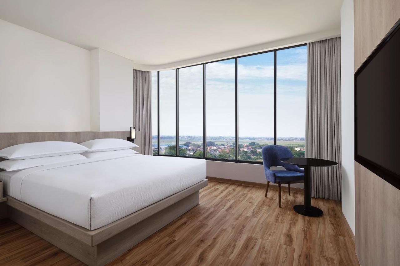 Fairfield By Marriott Jakarta Soekarno-Hatta Airport Tangerang Exterior foto