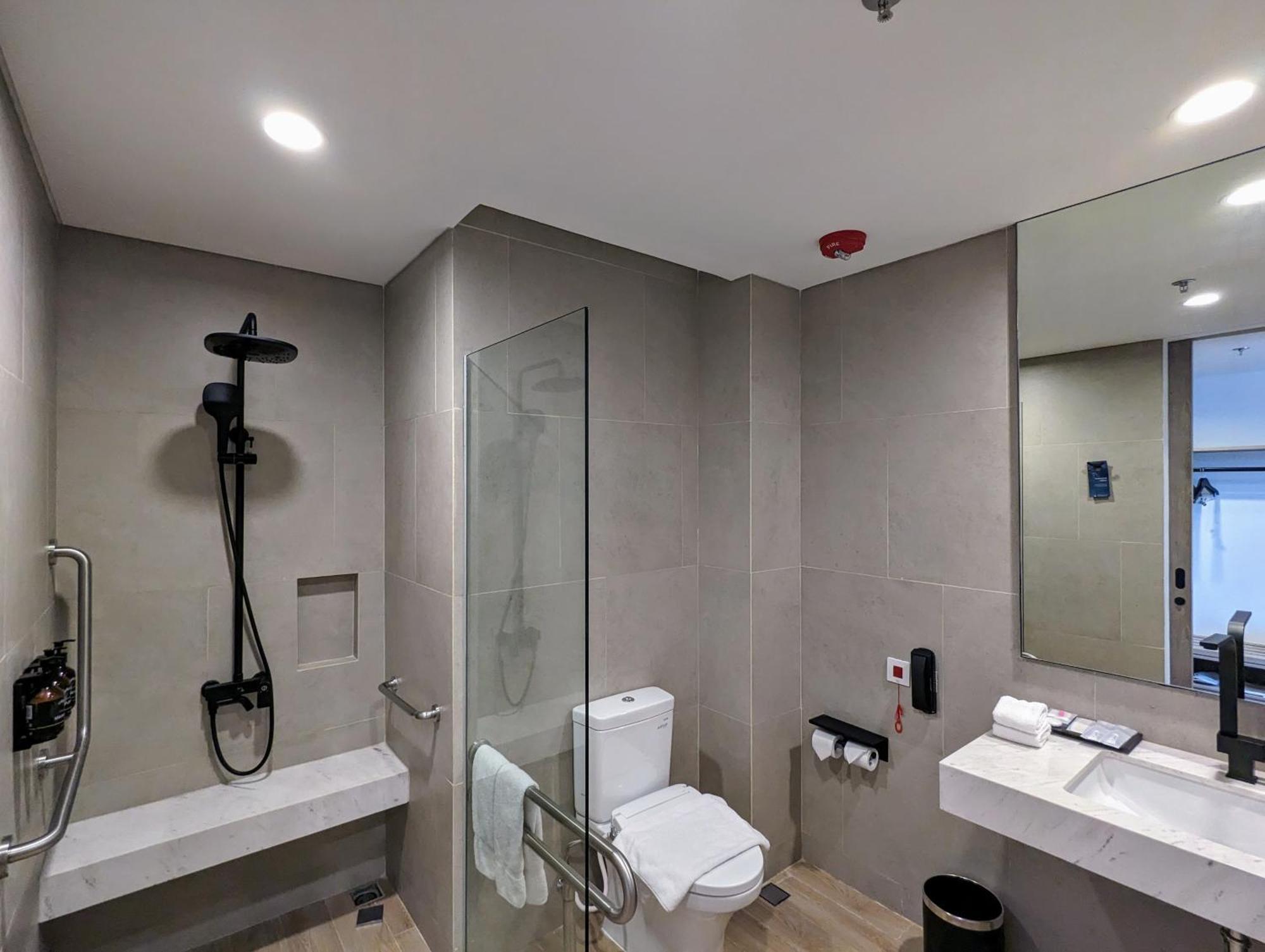 Fairfield By Marriott Jakarta Soekarno-Hatta Airport Tangerang Exterior foto